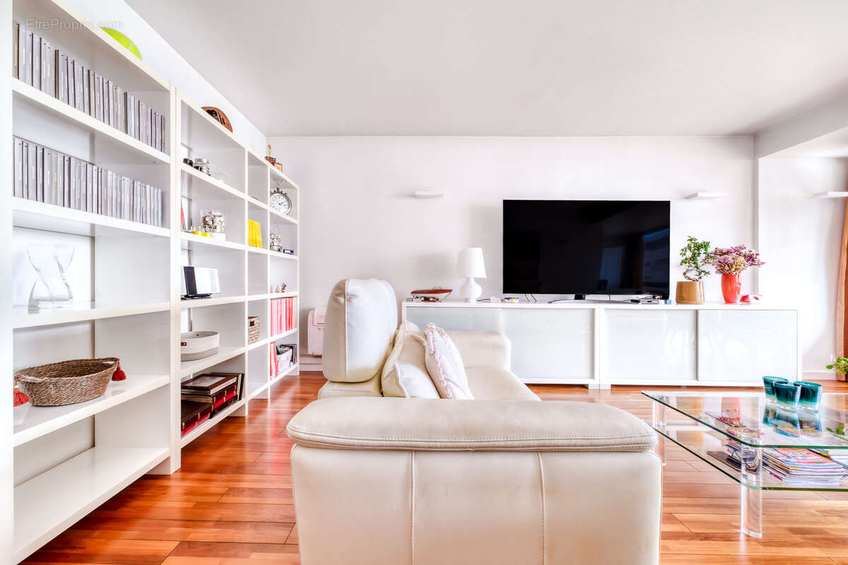 Appartement à MANDELIEU-LA-NAPOULE