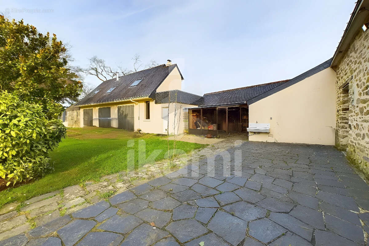 Maison à QUIMPERLE