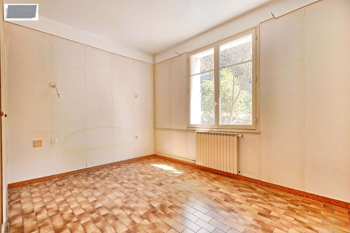 Maison à LA VALETTE-DU-VAR