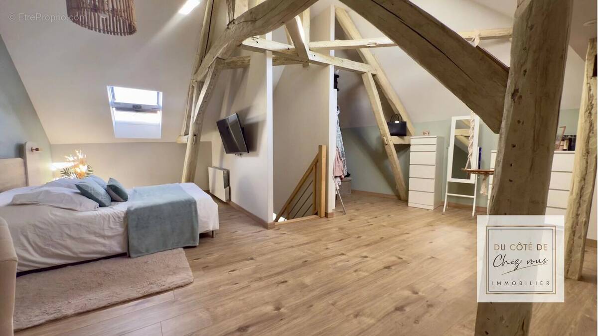 Maison à LA CHAPELLE-SAINT-LUC