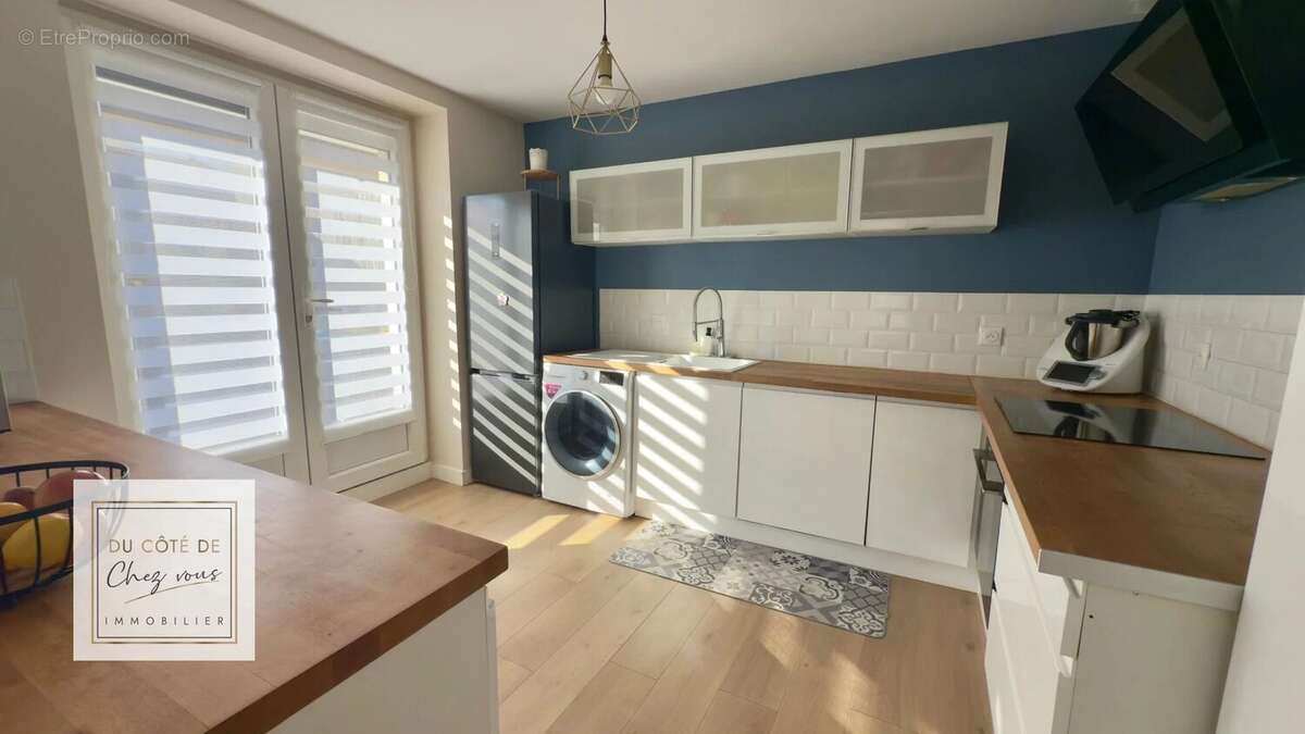 Maison à LA CHAPELLE-SAINT-LUC