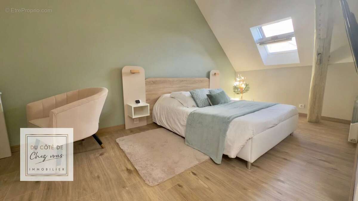 Maison à LA CHAPELLE-SAINT-LUC