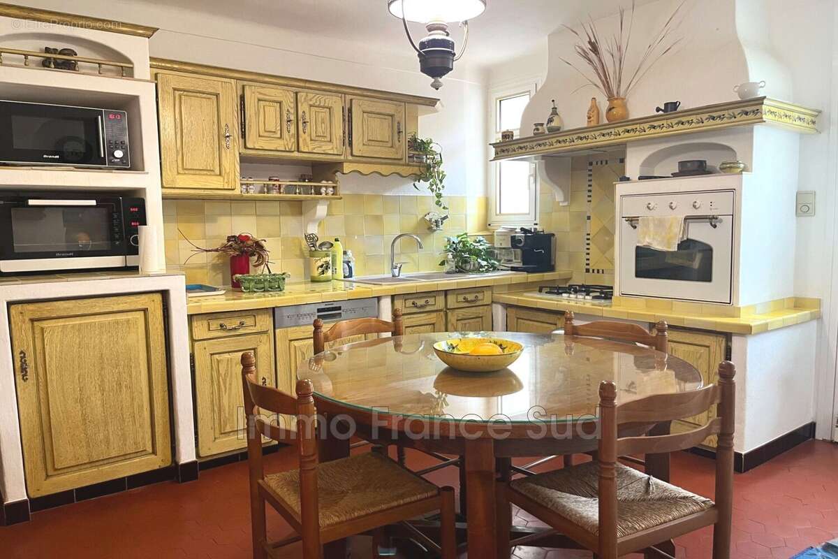 Maison à SAINT-RAPHAEL