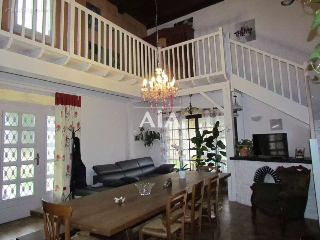 Appartement à BERNAC