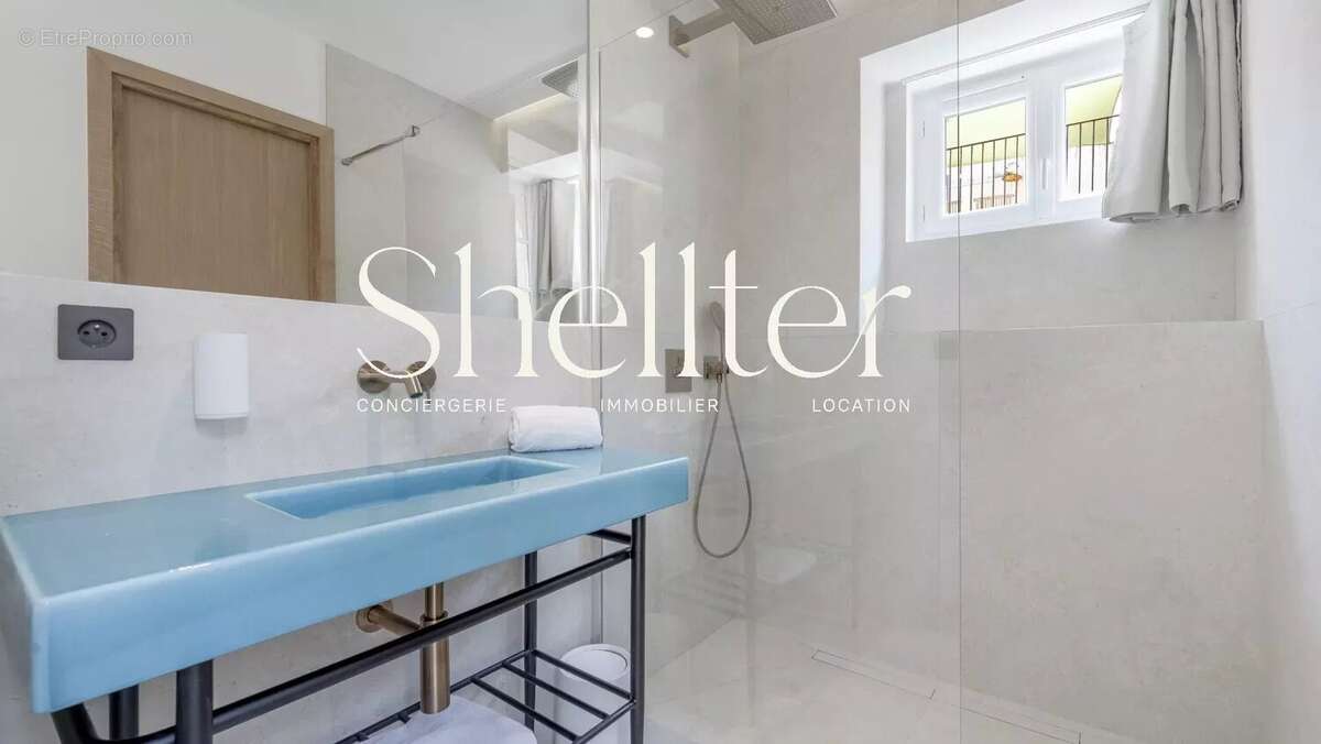 Appartement à SAINT-TROPEZ