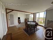 Appartement à SAINT-MAUR-DES-FOSSES