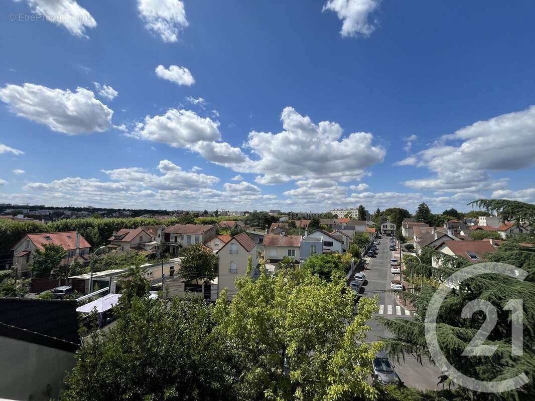 Appartement à SAINT-MAUR-DES-FOSSES