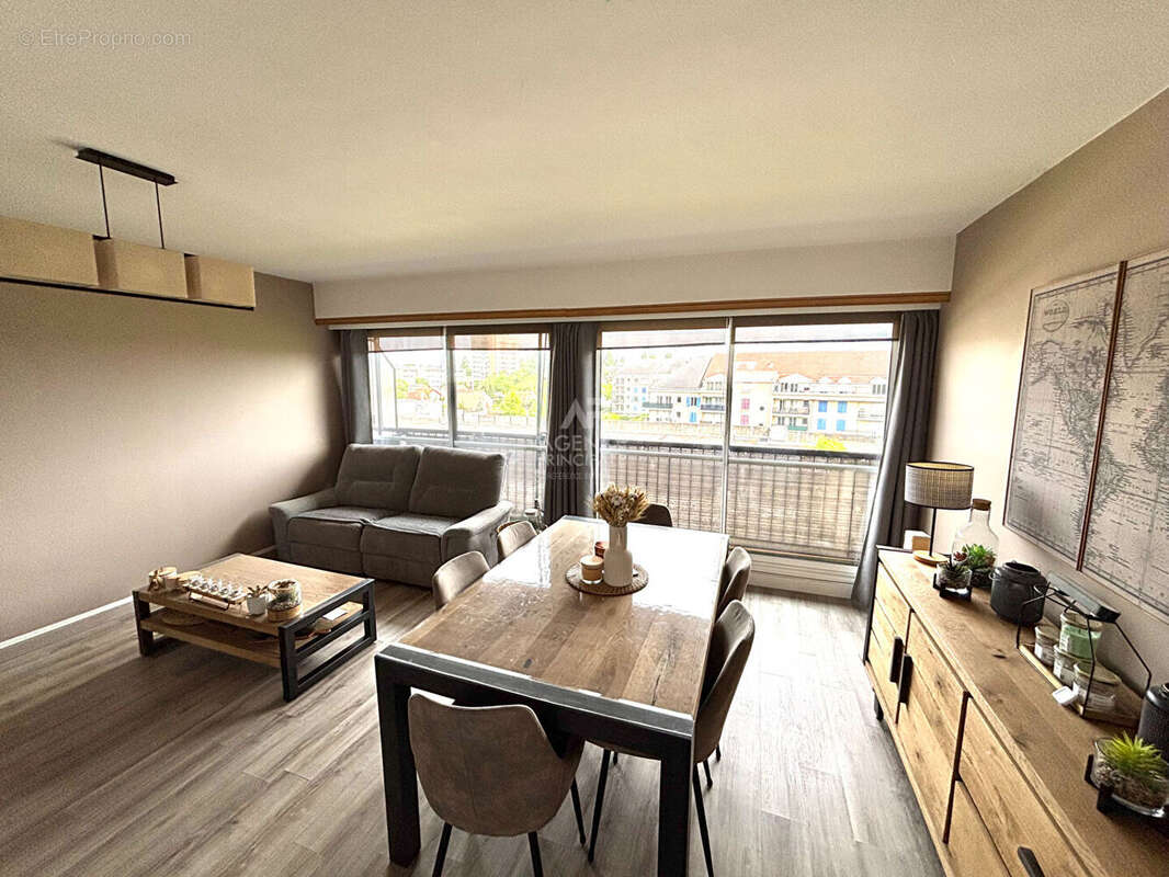 Appartement à PONTOISE