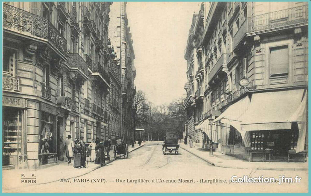 Appartement à PARIS-16E