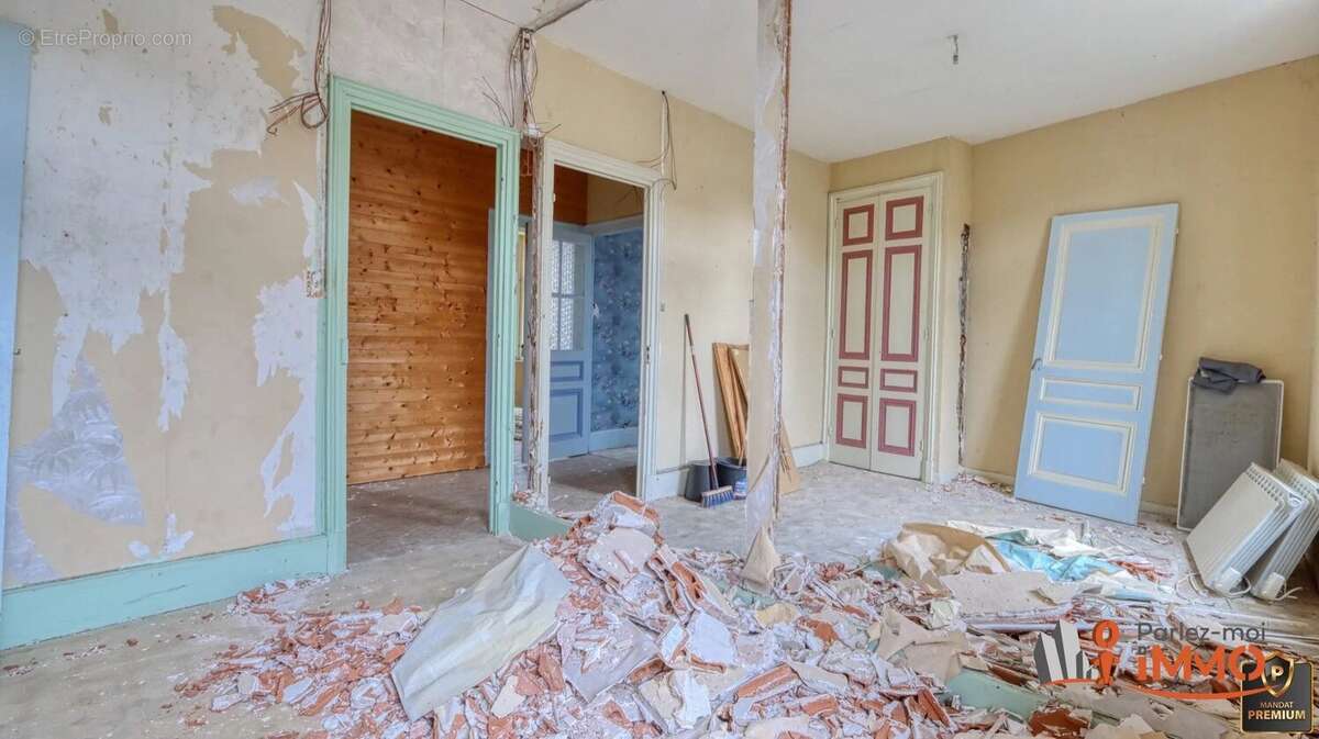 Appartement à USSON-EN-FOREZ