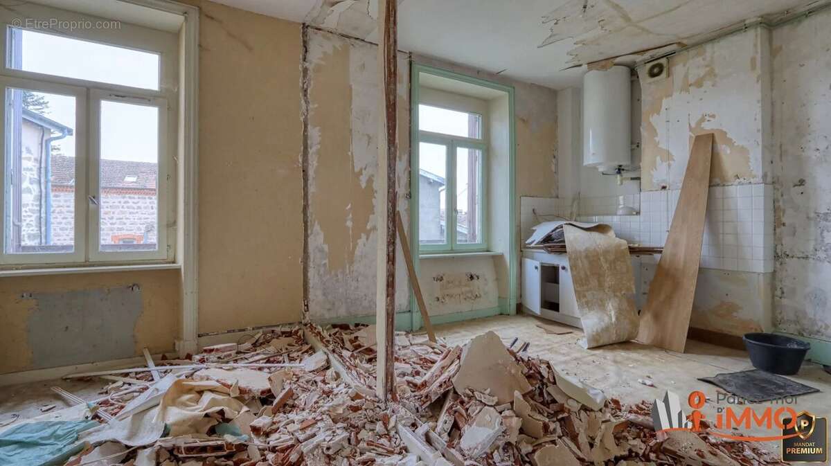 Appartement à USSON-EN-FOREZ