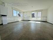 Appartement_T5_Annemasse_Hyper_centre_belle_superficie_prox_frontière_Suisse_tram_Ceva_direction_GENEVE_Frontaliers_Moderne_Salon_séjour_ - Appartement à ANNEMASSE