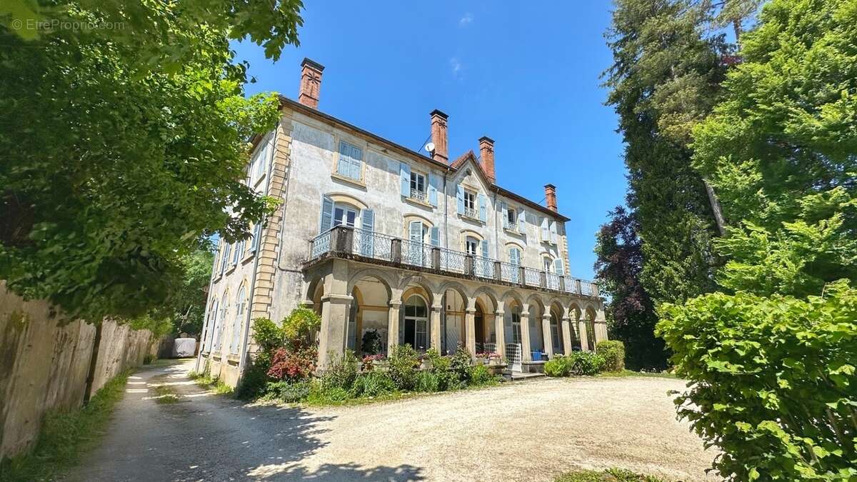 Appartement à CHARAVINES