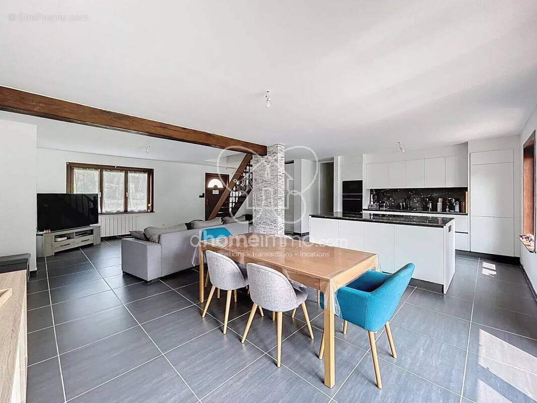 Maison à RAIMBEAUCOURT