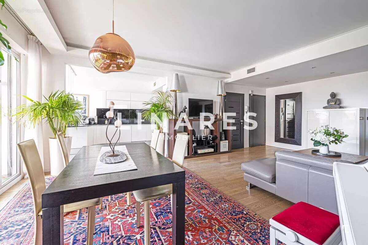 Appartement à MARSEILLE-8E