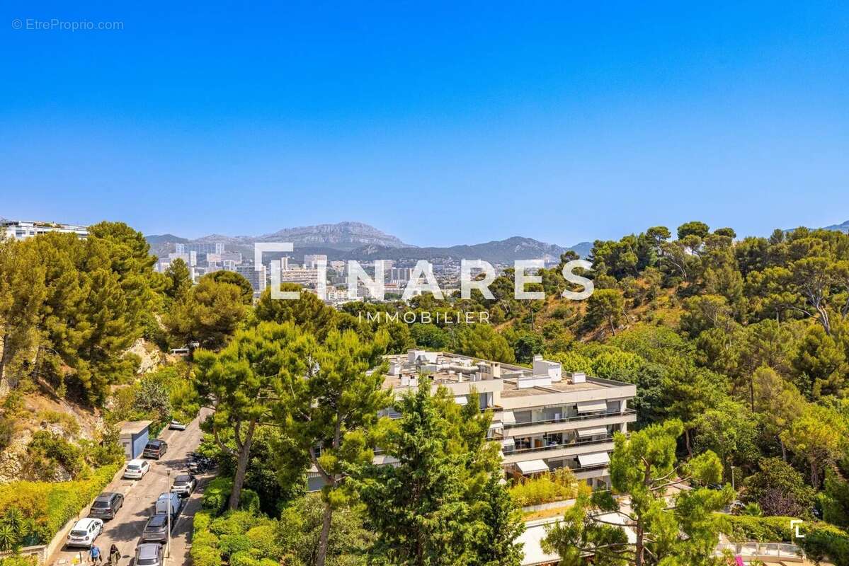 Appartement à MARSEILLE-8E