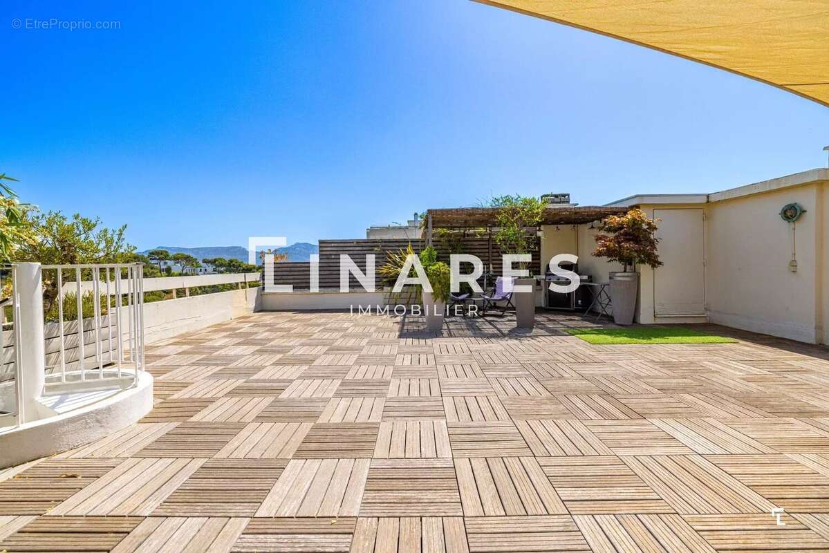 Appartement à MARSEILLE-8E