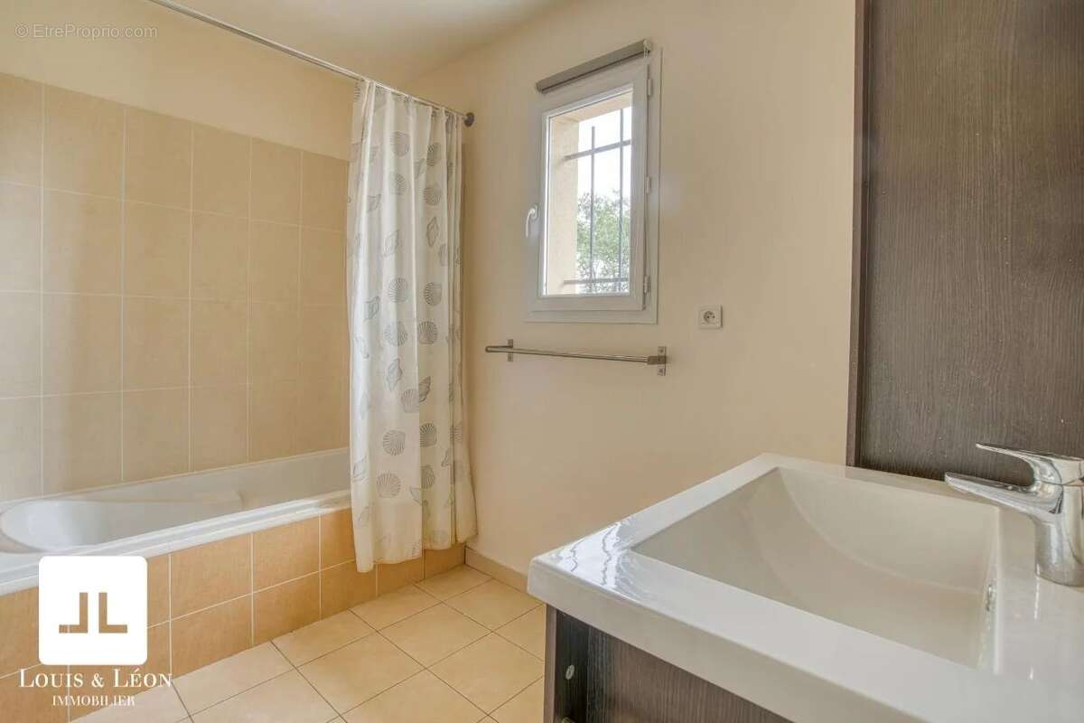 Maison à SAINT-GEORGES-DE-RENEINS