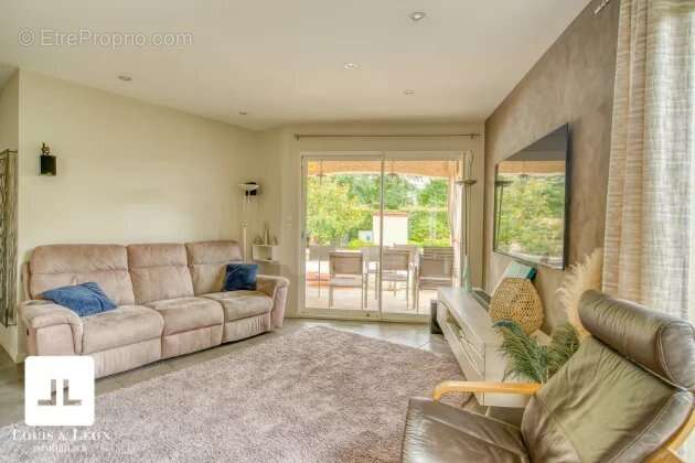 Maison à SAINT-GEORGES-DE-RENEINS