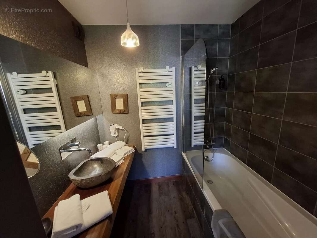 Commerce à LE CHATELARD