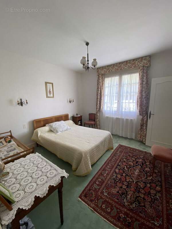 Maison à COULOUNIEIX-CHAMIERS