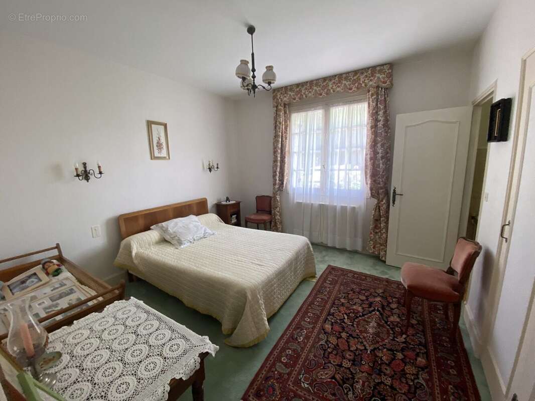 Maison à COULOUNIEIX-CHAMIERS