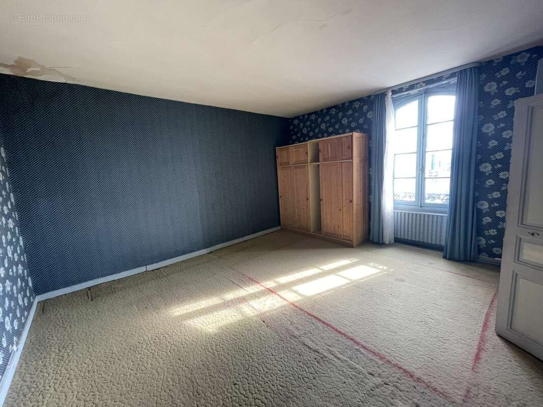 Maison à SAINT-ASTIER