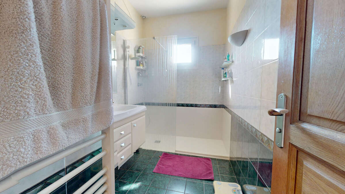 Maison à SAINT-EGREVE