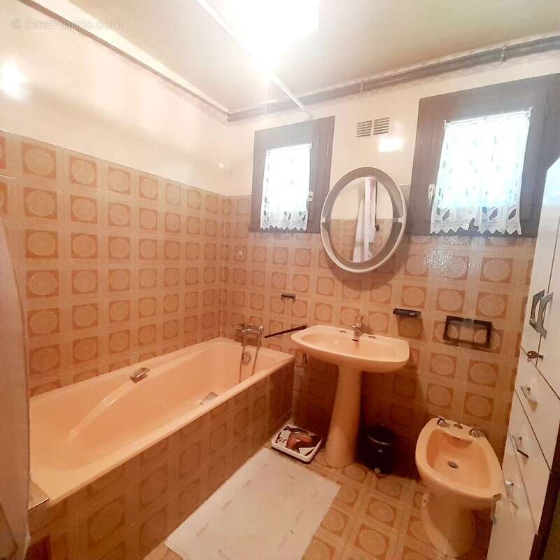 Maison à FOUCHEROLLES