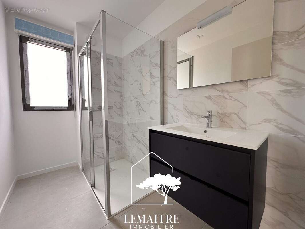 Appartement à LES MATHES