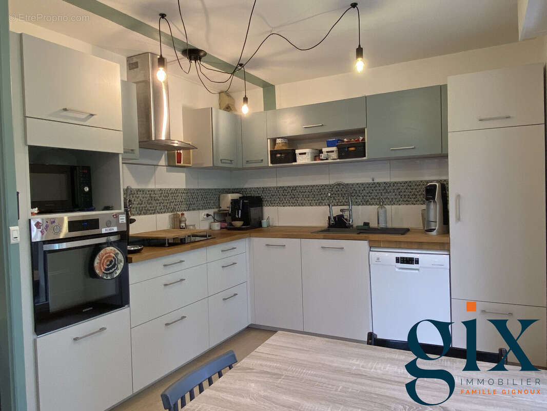 Appartement à MEYLAN