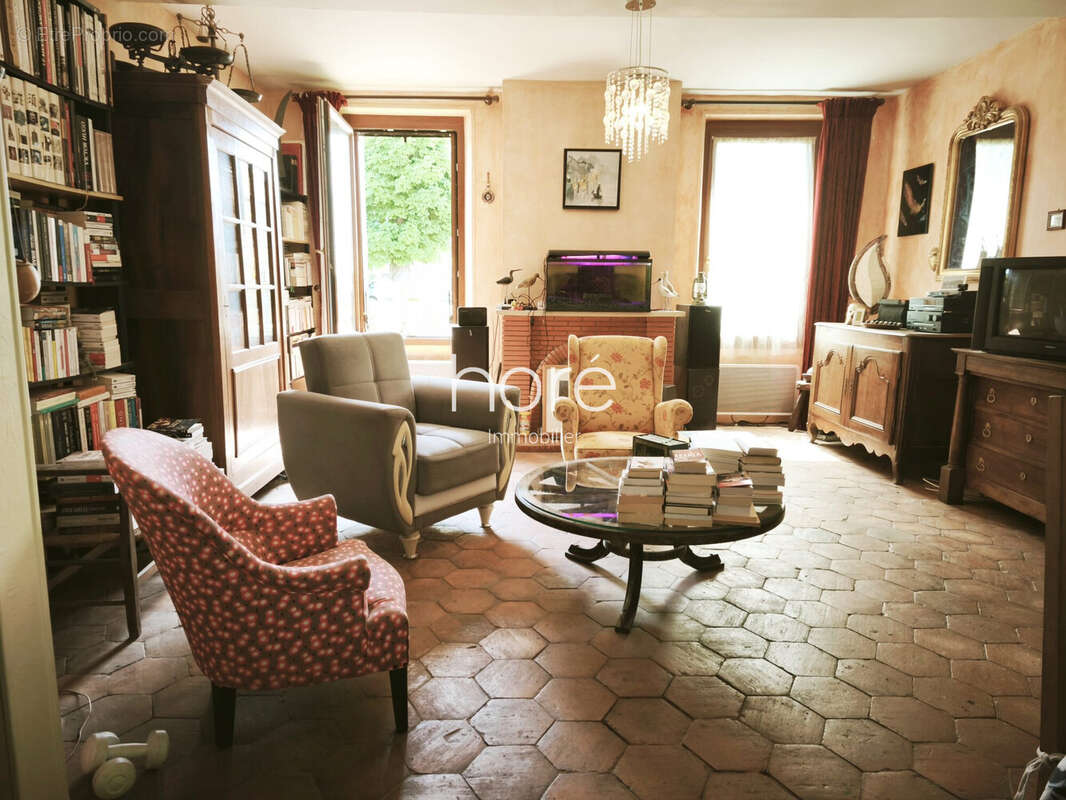 Maison à LIXY