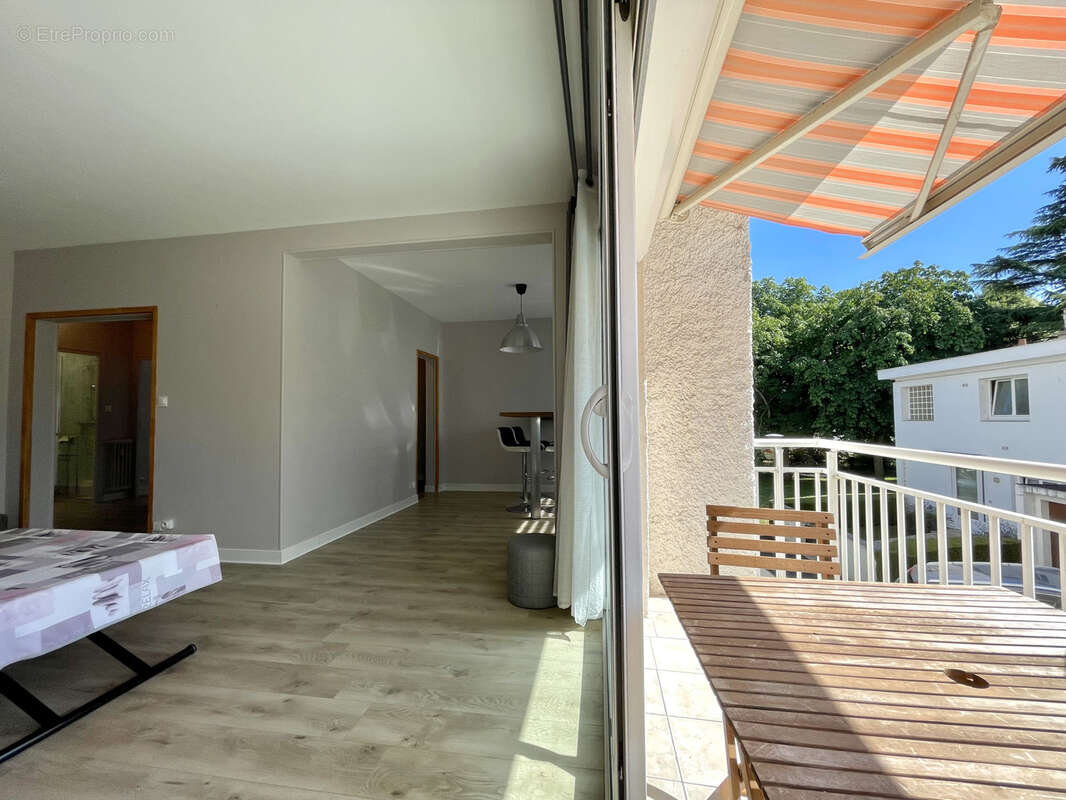 Appartement à HEROUVILLE-SAINT-CLAIR