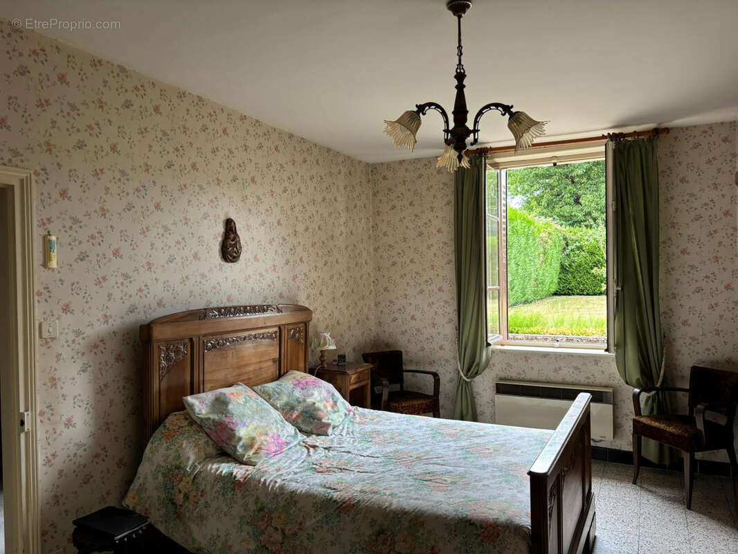 Maison à SAINT-JEAN-SUR-VEYLE