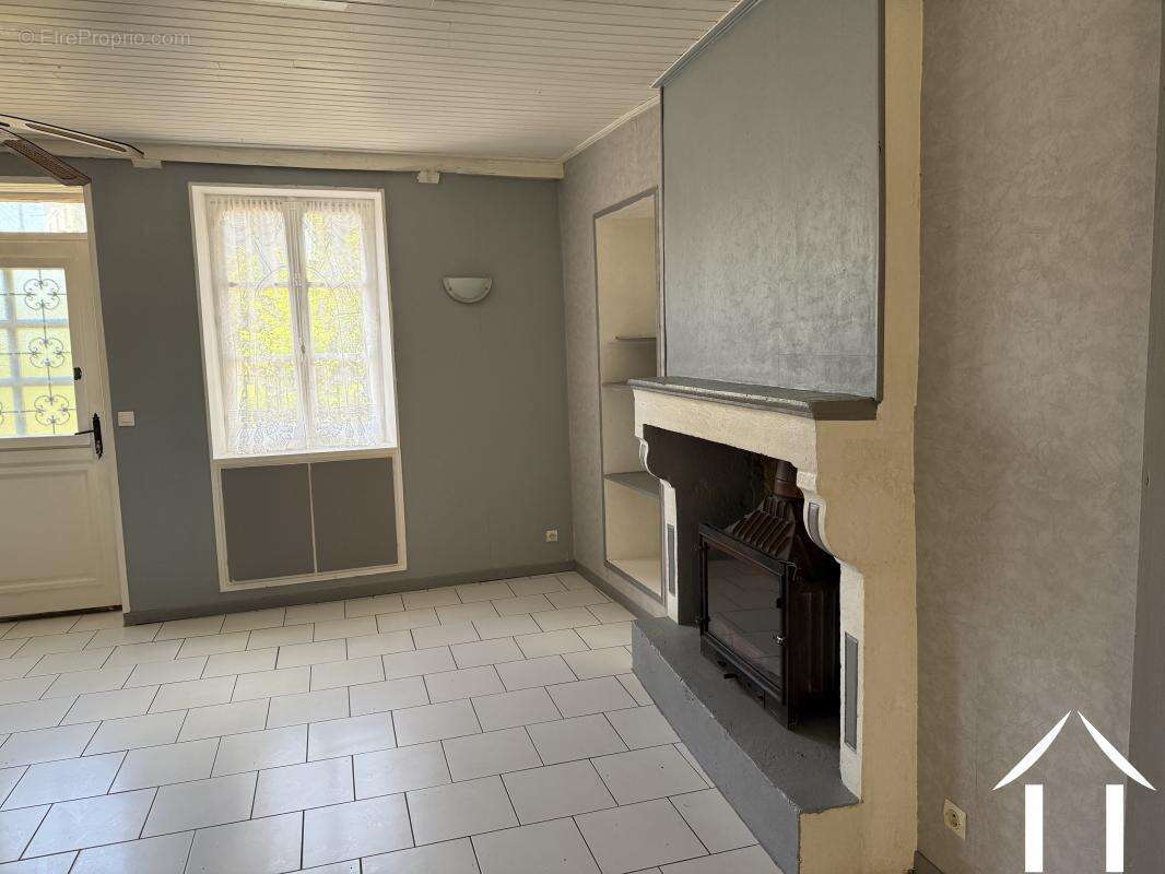 Maison à ARNAY-LE-DUC