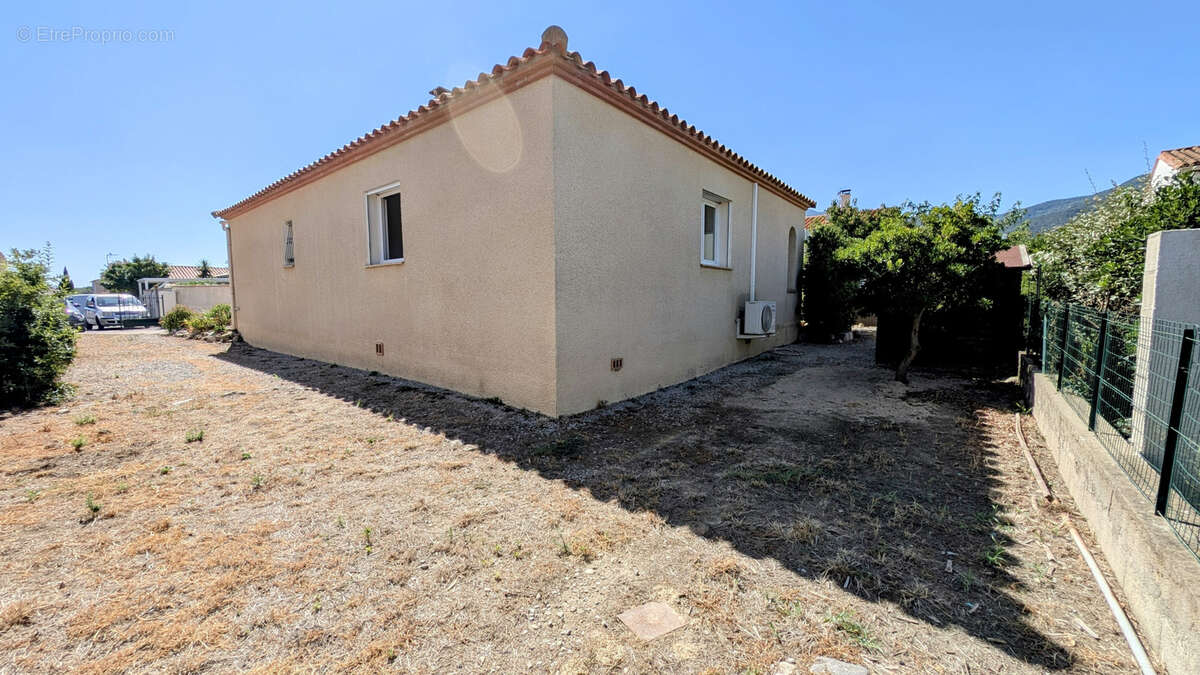 Maison à SAINT-GENIS-DES-FONTAINES