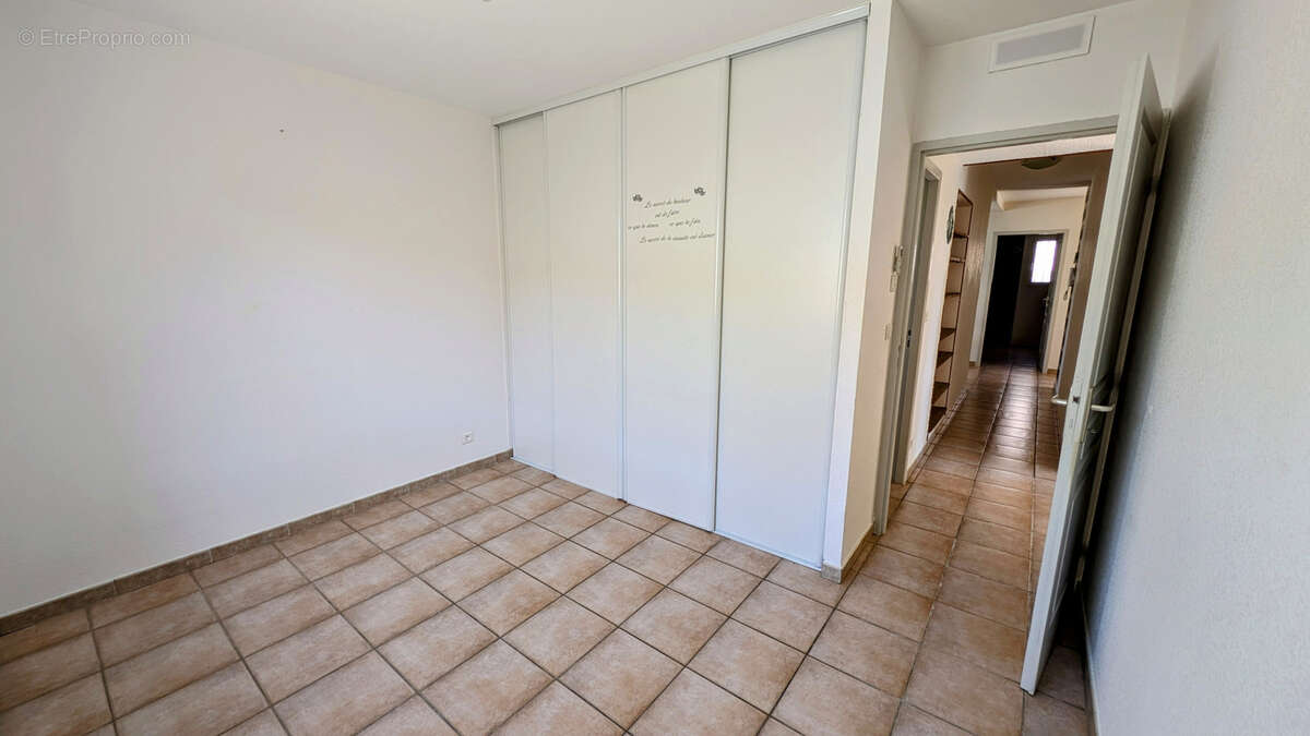 Maison à SAINT-GENIS-DES-FONTAINES