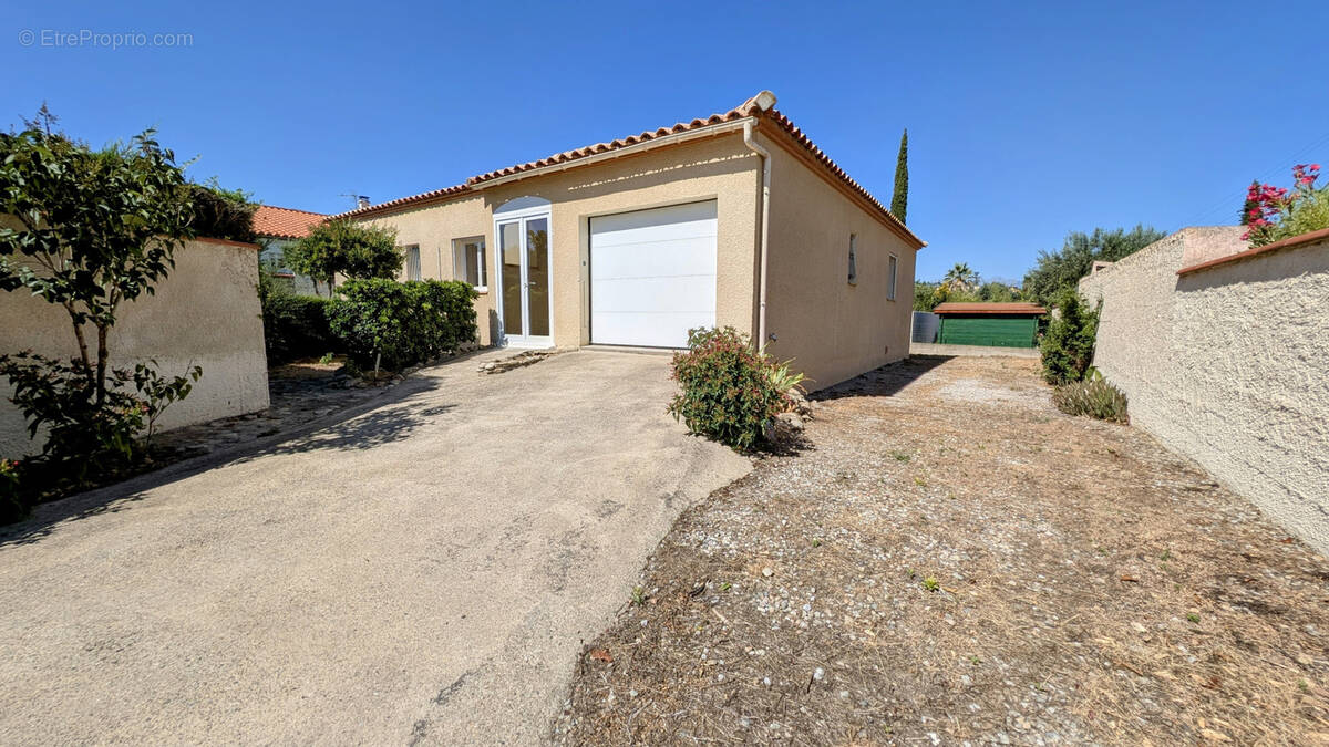 Maison à SAINT-GENIS-DES-FONTAINES