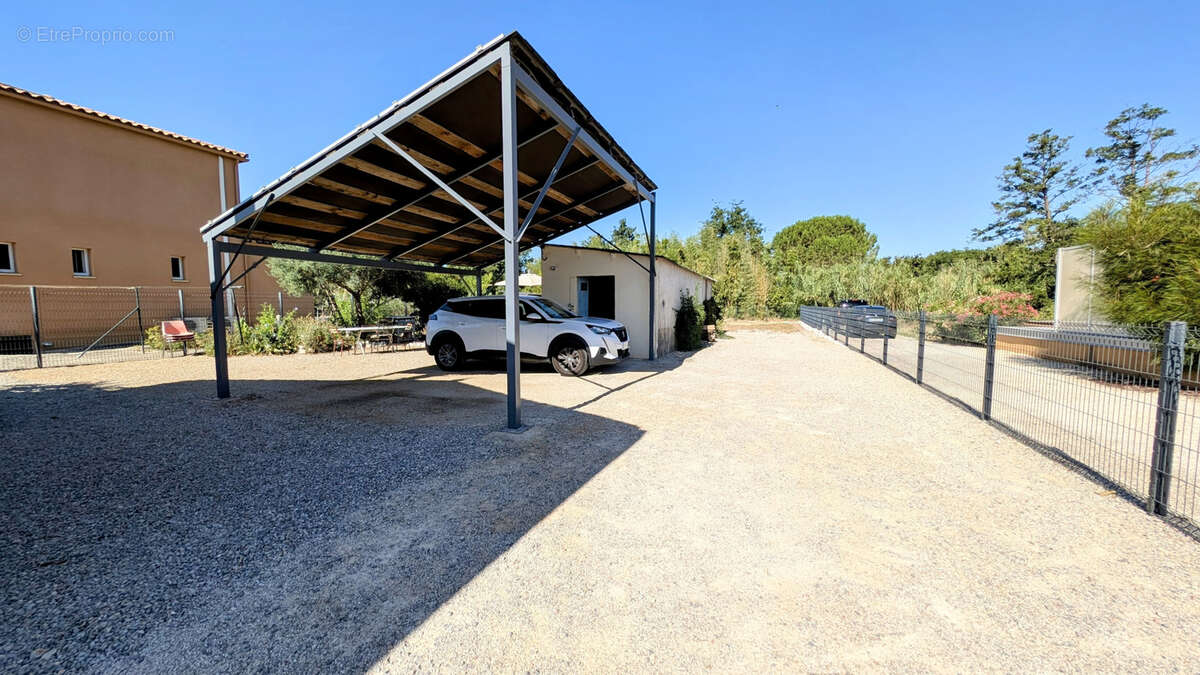 Maison à SAINT-GENIS-DES-FONTAINES