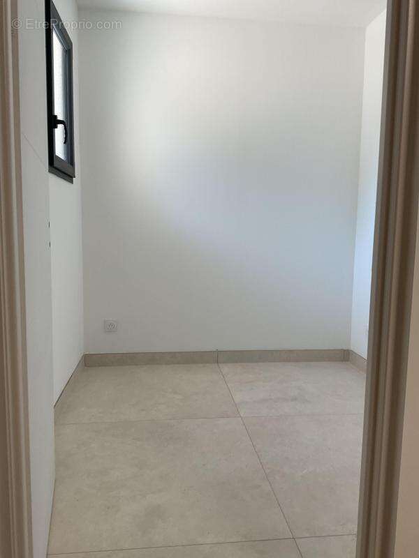 Maison à SAINT-PRIVAT-DE-CHAMPCLOS