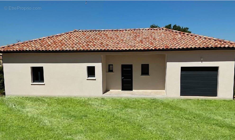 Maison à SAINT-PRIVAT-DE-CHAMPCLOS