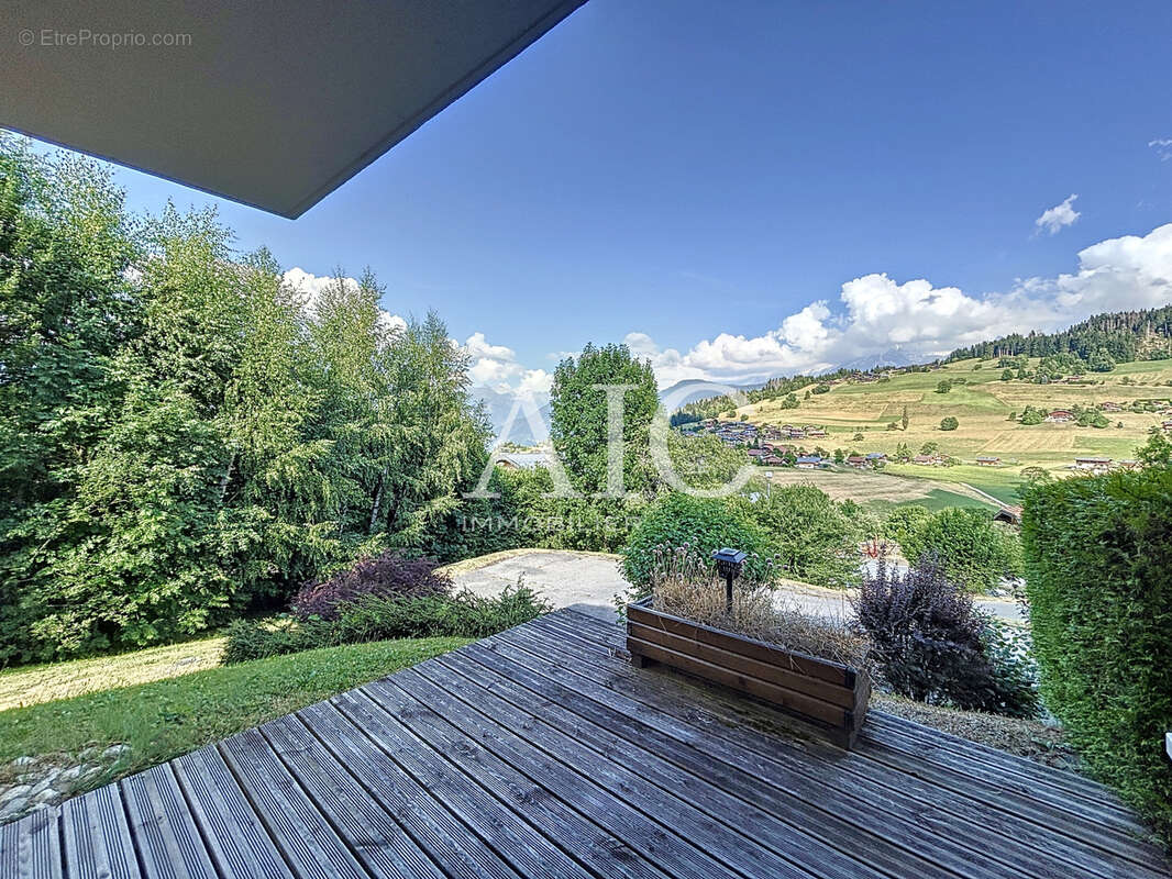 Appartement à COMBLOUX