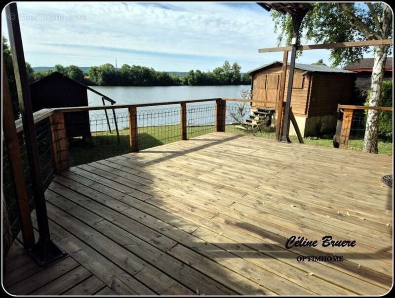 Maison à MEZY-SUR-SEINE