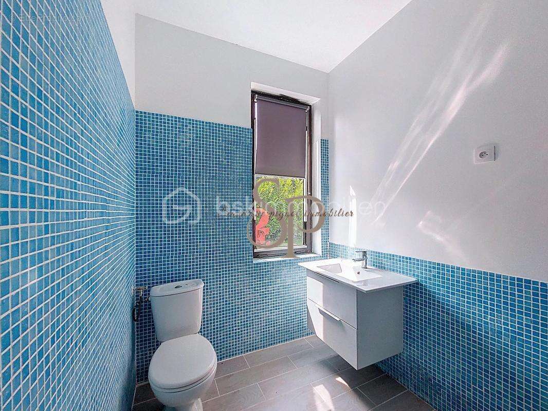 Maison à BAZOCHES-SUR-LE-BETZ