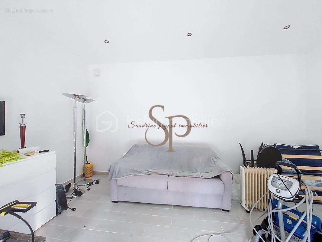 Maison à BAZOCHES-SUR-LE-BETZ