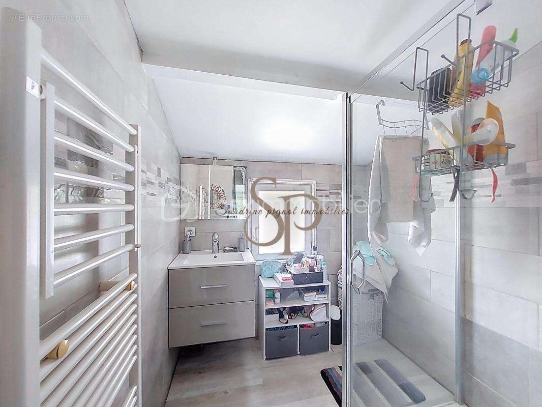 Maison à BAZOCHES-SUR-LE-BETZ