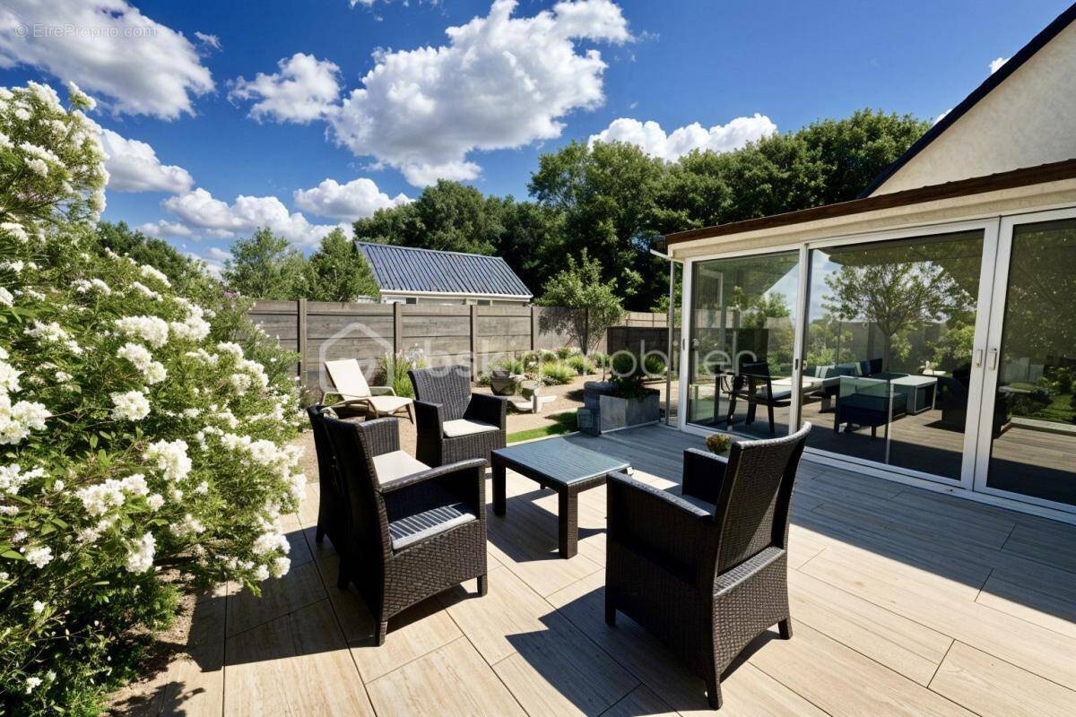 Maison à SAINT-LYPHARD