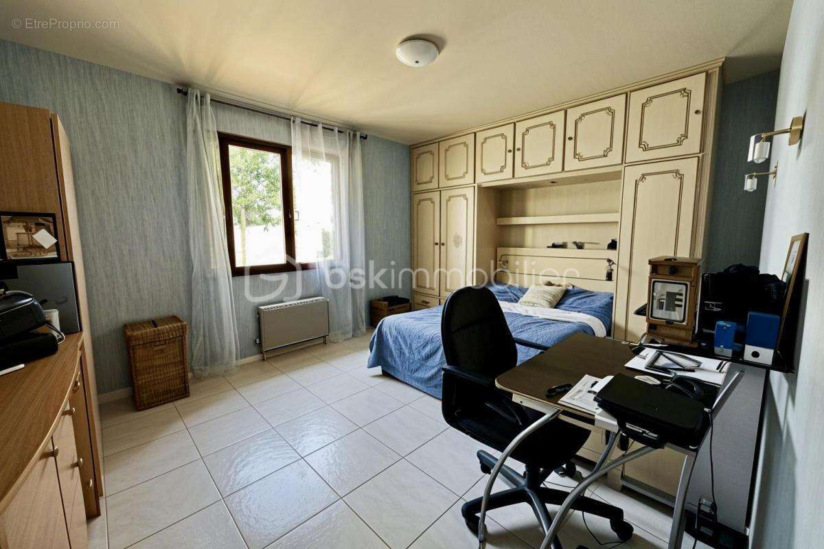 Maison à SAINT-LYPHARD