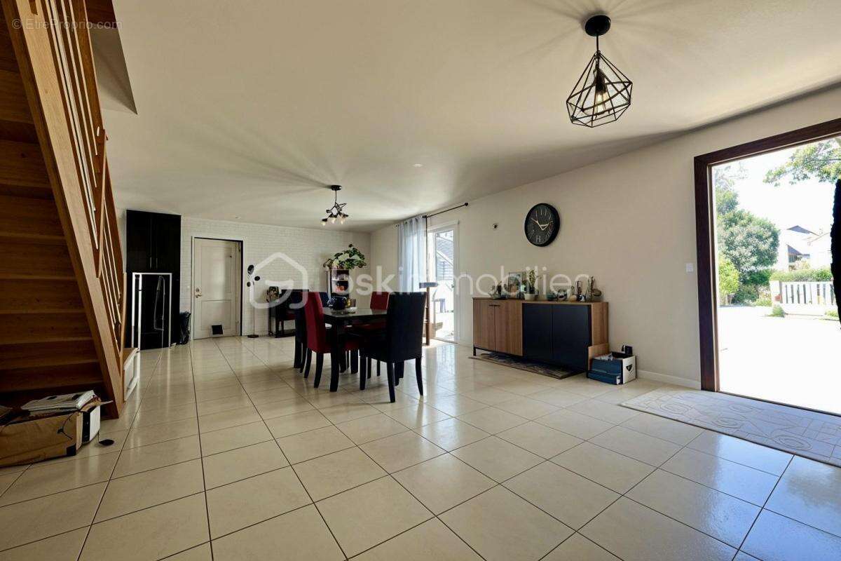 Maison à SAINT-LYPHARD