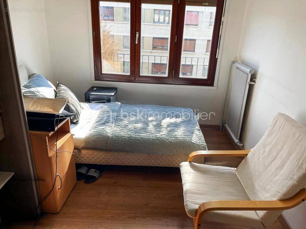 Appartement à LE THILLAY